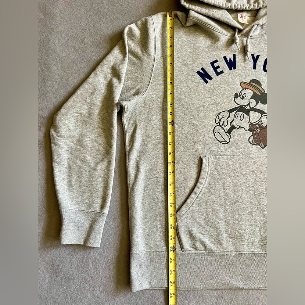 Disney x Uniqlo UT New York Mickey Hoodie Gray Men’s Size XL Sweatshirt - Picture 4 of 6